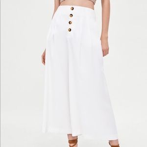 Elegant White Wide-Leg Pants
